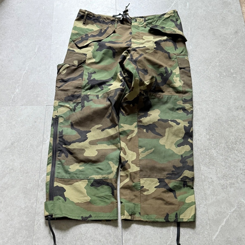 Vintage USMC Gore-Tex ECWCS Woodland Camo Trousers Medium Short